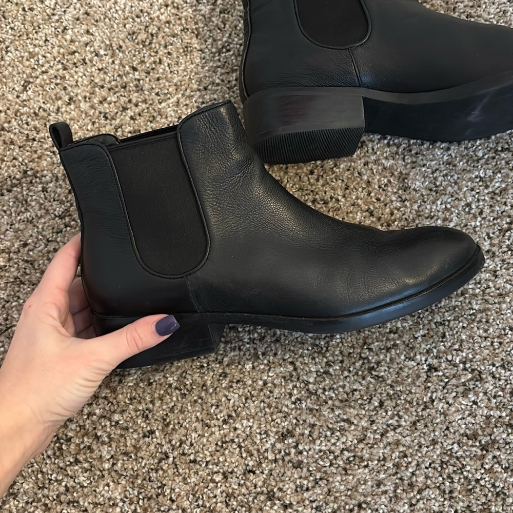 Cole Haan landsman leather Chelsea bootie size 8 - Picture 3 of 9